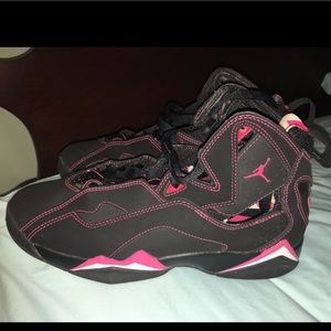 COPY - Air Jordan Retro 6Y 7.5 Women’s